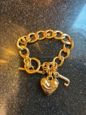 Juicy Couture Gold Heart Charm Toggle Bracelet